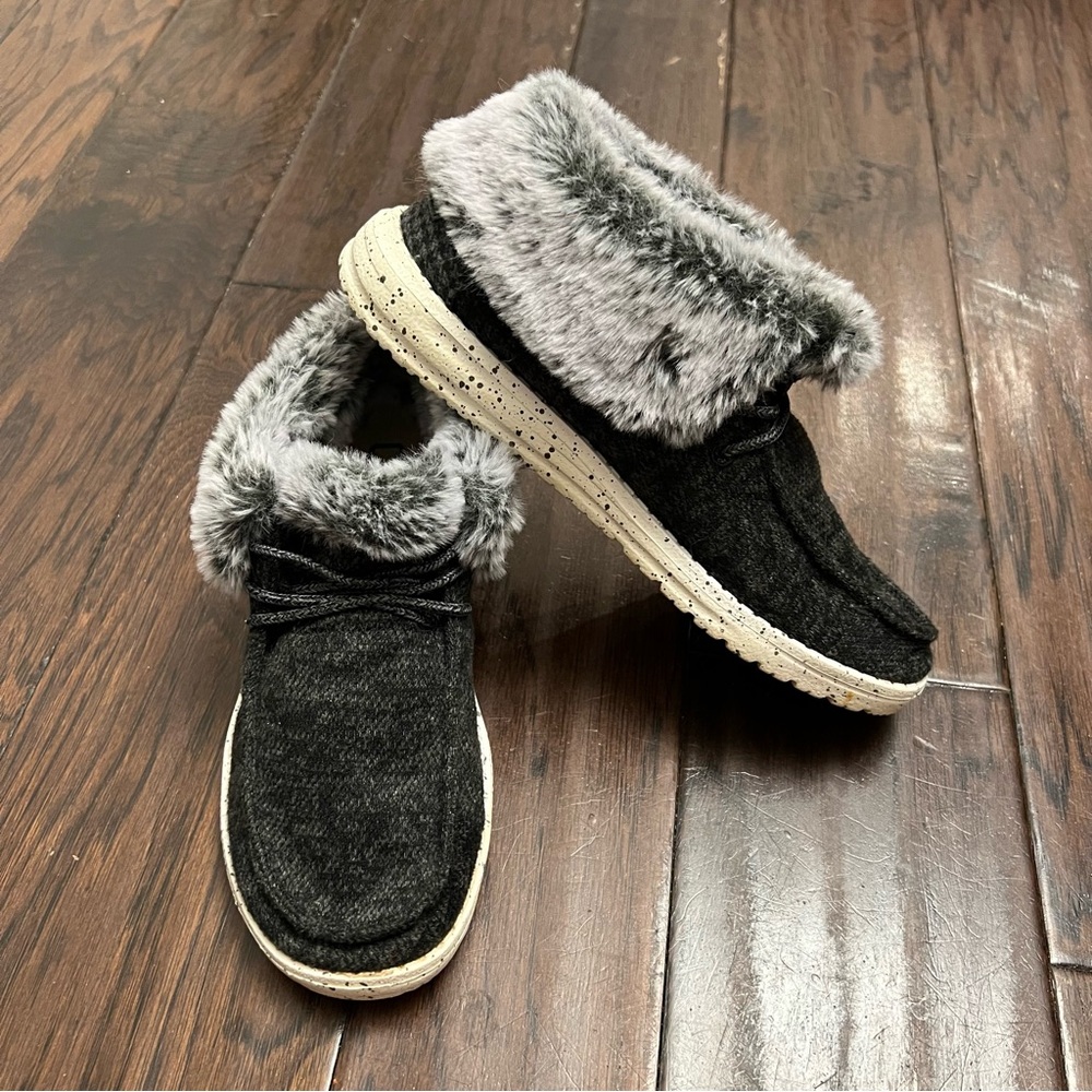 Hey Dude Britt Fur Lined Shoes Booties Black Women Shoes